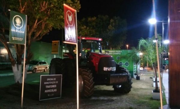 Senar-MT lana oficinas e vitrines de cozinha experimental na 52 Expoagro