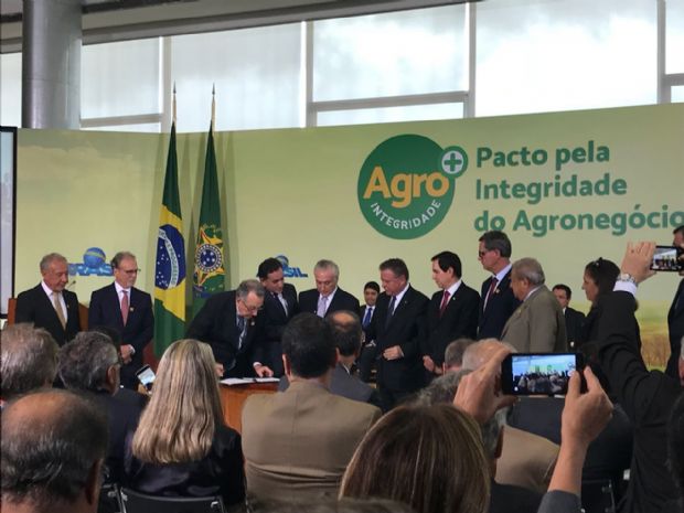 Maggi lança selo Agro + Integridade, que premia empresas que combatem corrupção