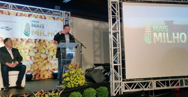 Produção de etanol é uma alternativa para cultura de milho, diz Maggi