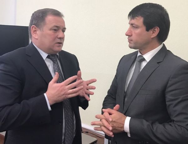 Vice-ministro russo da Agricultura, Evgeny Gromyko, e o secretário-executivo do Ministério da Agricultura, Pecuária e Abastecimento (Mapa), Eumar Novacki