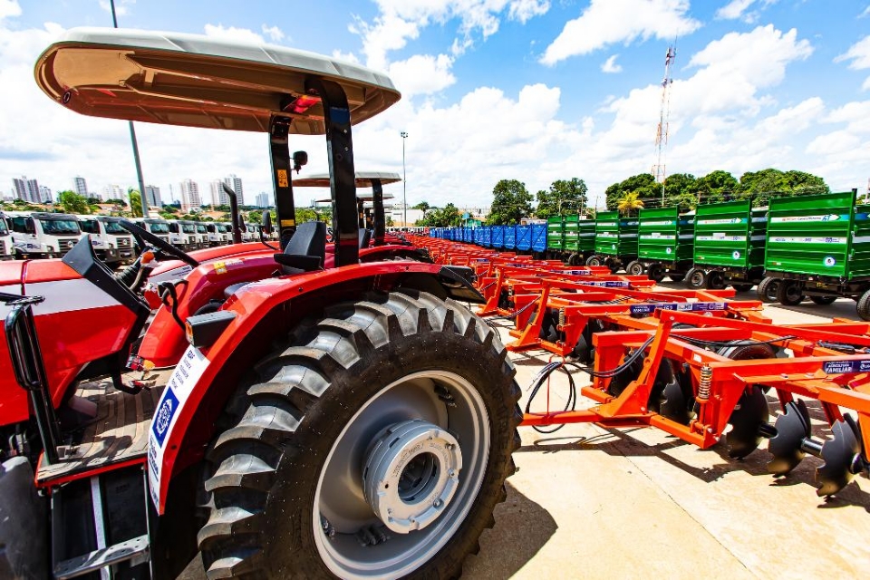 Nova lei institui programa para garantir m�quinas e insumos � agricultura familiar em MT