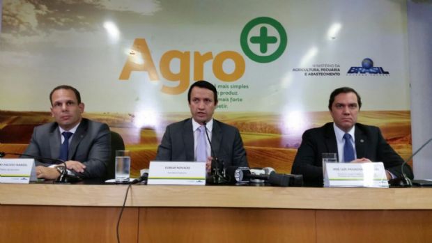 ​Ministrio da Agricultura vai investigar vacinas e frigorficos que exportam aos EUA