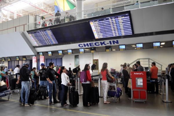Apenas 12% dos passageiros que partem do Aeroporto de Cuiab ganham at 2 salrios mnimos