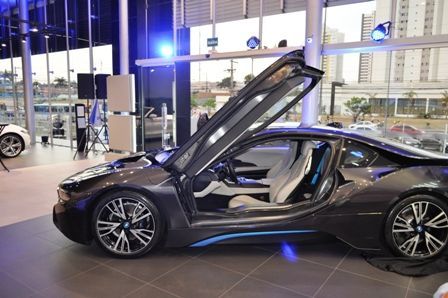 Com retrao nas vendas em 20% , presidente da BMW avisa que expanso de franquias s para 2018