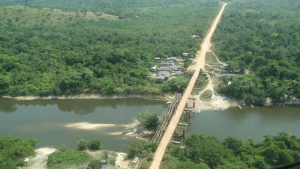 Pavimentao da MT-010 deve desafogar o trfego na BR-163