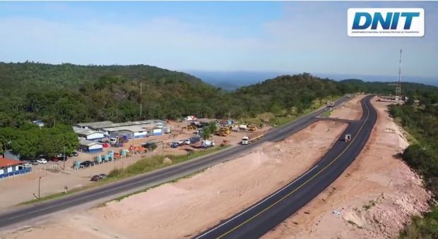 DNIT executa 80% de obras na BR-163 entre a Serra de São Vicente e Jaciara; termino previsto para 2018  vídeo