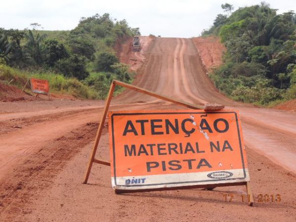 Trecho que est sendo feito pela Trimec entre Novo Progresso e Moraes de Almeida: empresrios reclamam de 'lentido'