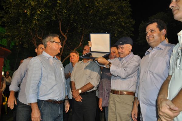 Sindicato Rural de Cuiab homenageia Homero Pereira; emenda de bancada  para novo Parque de Exposio