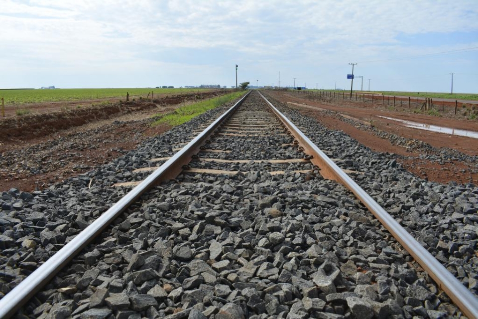 Mato Grosso tem a maior obra de ferrovia em andamento no pa�s