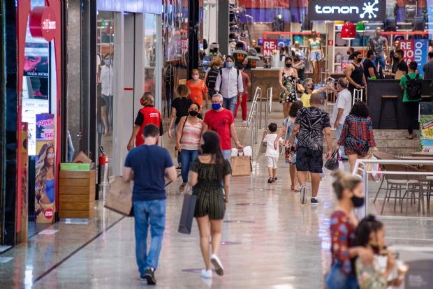 Shopping espera aumento nas vendas para do Dia dos Namorados; eletroeletrnicos so os mais procurados