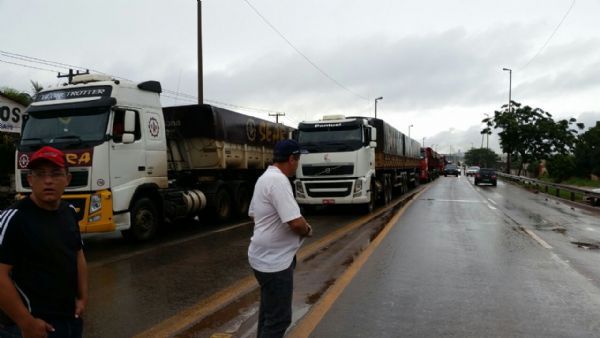 Caminhoneiros prometem bloquear rodovias de MT em ato contra o aumento no preo dos combustveis
