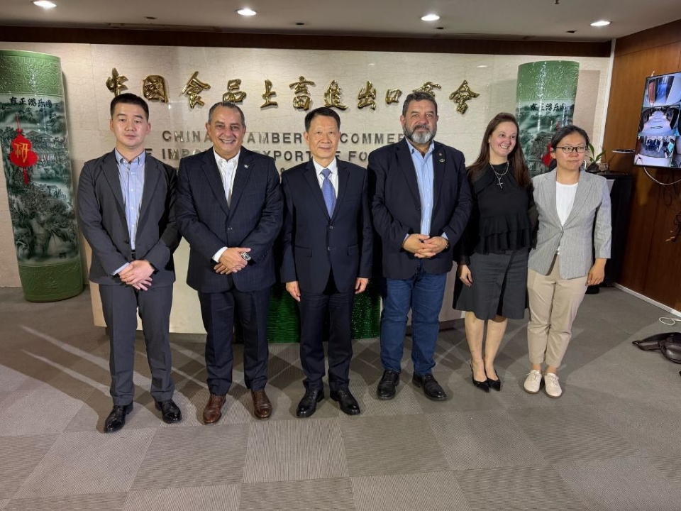MT receber comitiva chinesa em novembro e negocia evento internacional em Cuiab