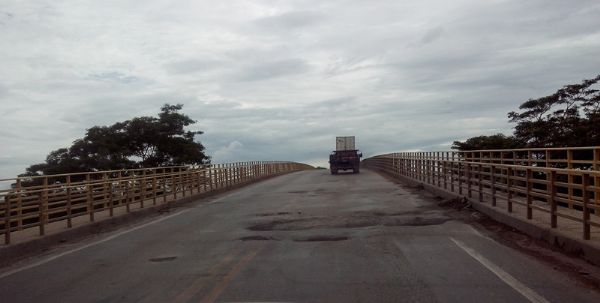 Pavimento em ponte na Rodovia dos Imigrantes ser recuperado