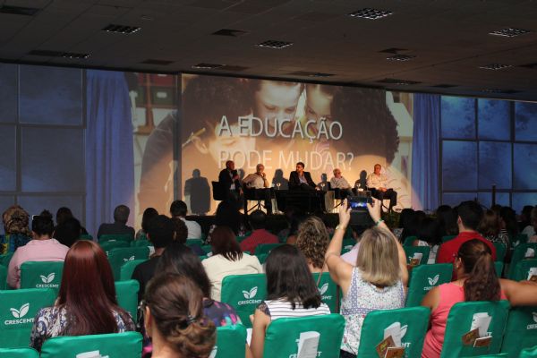 O agronegcio pede socorro para a educao brasileira, afirma Rui Prado
