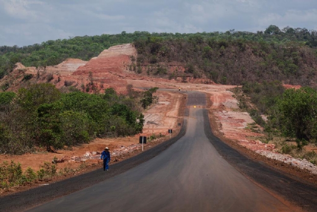 Governo publica edital para privatizao de quatro rodovias em MT