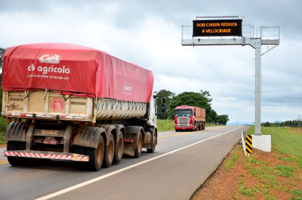 Mais de 200 placas de sinaliza��o ser�o instaladas na MT-130 em trecho de concess�o