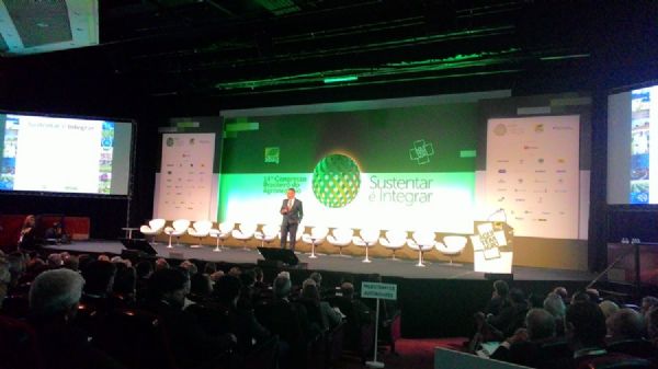 Palestra Sustentar  Integrar do presidente da Empresa Brasileira de Pesquisa Agropecuria (Embrapa), Maurcio Antnio Lopes.