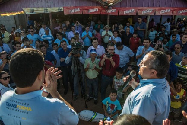 Taques anuncia pavimentao da MT-352 entre Vale de So Domingos e o Distrito de Mquina Queimada