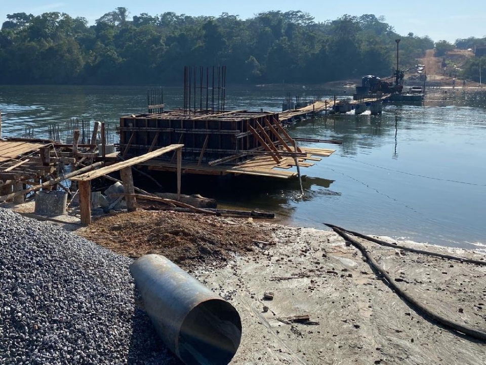 Ponte sobre o Rio Arinos na MT-242