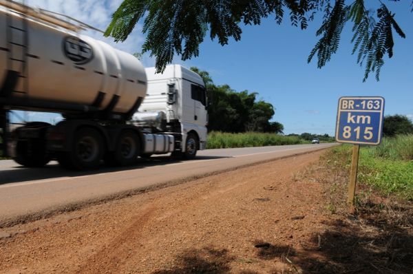 Rota do Oeste estende para 11 os trechos com obras de pavimentao na BR-163