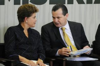 Dilma insere no PAC R$ 600 mi para BR-174 entre Colniza e Castanheira, anuncia Silval