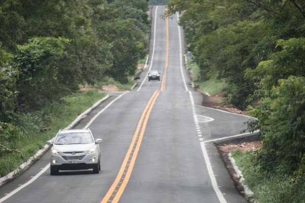 Taques entrega 10 km reconstru�dos na MT-251 na pr�xima semana