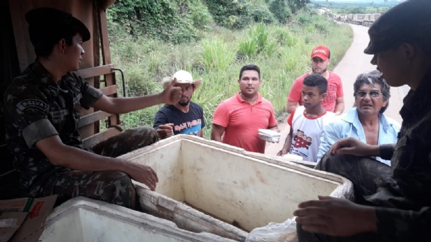 Bloqueio de caminhes em Santa Helena e Guarant do Norte segue at quarta-feira