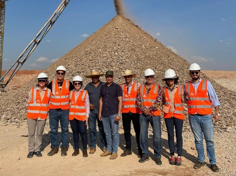 Minerao do grupo Fomentas recebe prmio de associao sua por produo de ouro responsvel