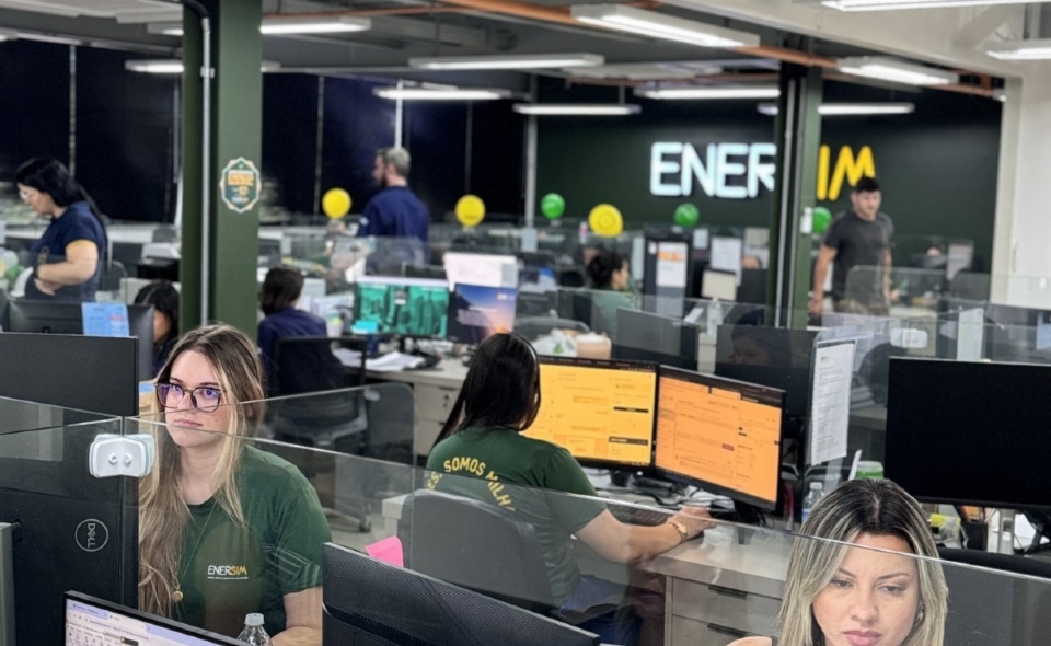 Enersim oferece economia e previsibilidade em meio  alta nas tarifas de energia