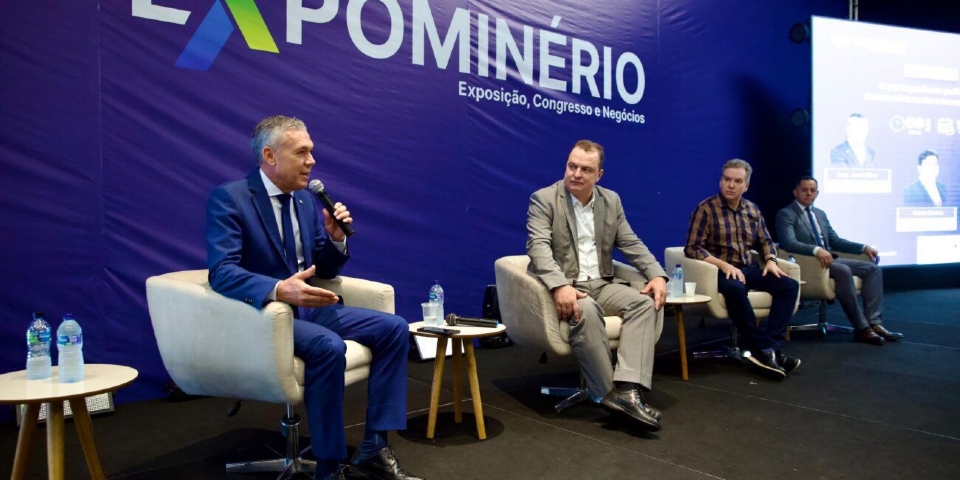 2 Expominrio rene nomes de peso em Cuiab e debate tendncias do setor mineral no Brasil