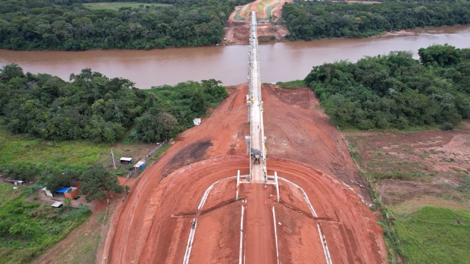Ferrovia avana com terminal previsto para operar em 2026 e chegada a Cuiab projetada at 2030