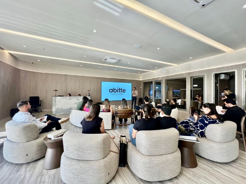 Abitte Urbanismo promove workshop e tour guiado para corretores em Cuiab