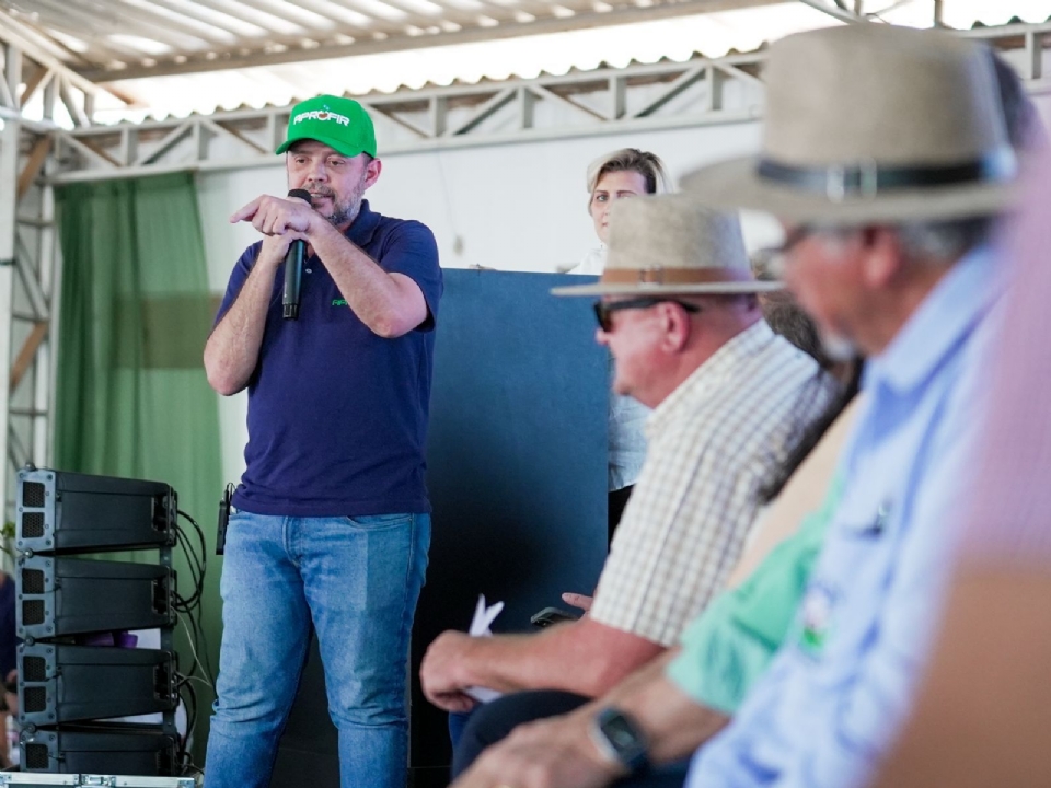 Mato Grosso precisa valorizar a produo da agricultura familiar local, defende Hugo Garcia em palestra em Confresa