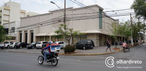 A Gabriela Calados, localizada na Avenida Getlio Vargas, foi uma das que fechou em 2016