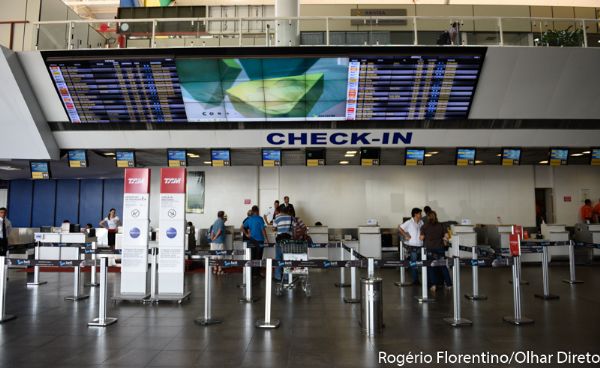 Passageiros que recebem de 2 a 4 salrios mnimos esto entre os que mais viajam de avio em Cuiab