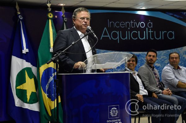 Ministrio da Agricultura entrega autorizao para criao de peixe em Manso que deve gerar R$ 117 mi em receita