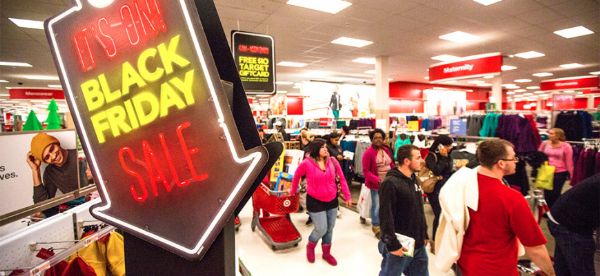 Consumidores devem verificar se desconto  real em 'Black Friday', alerta Procon