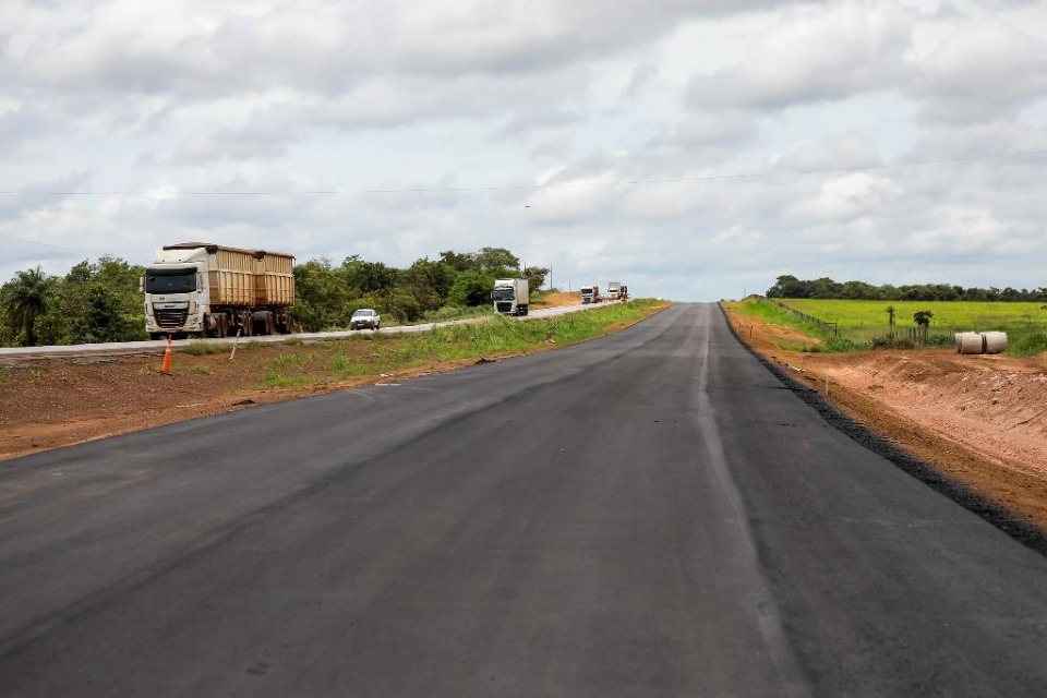 Governo investe mais de R$ 1,6 bilho para duplicao de 174 km e recuperao de trechos da BR-163