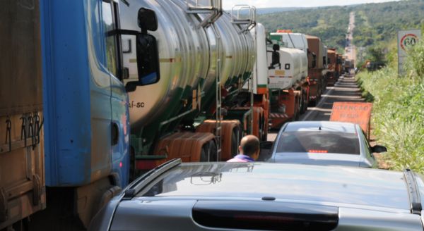 Obras na BR-163 devem gerar 11% de economia ao setor de transporte, aponta estudo