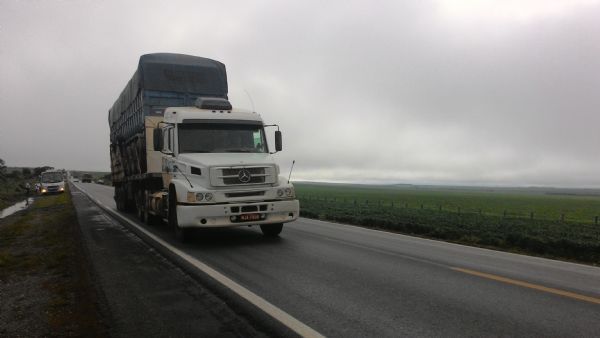 Transporte ter� 20 dias de restri��es nas rodovias federais em 2017 devido a feriados