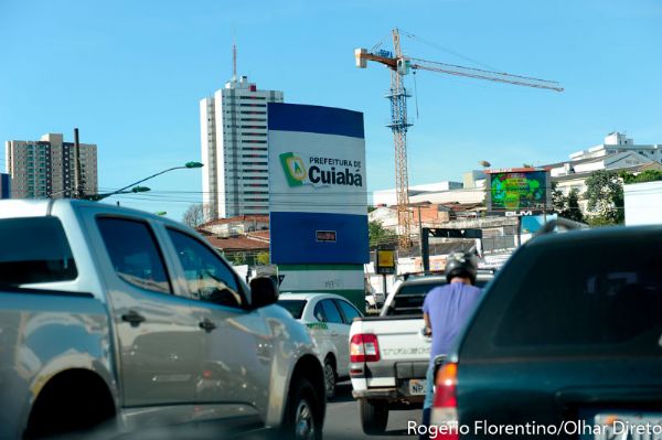 Vendas de carros novos caem 21,45% no primeiro bimestre de 2015 em Mato Grosso