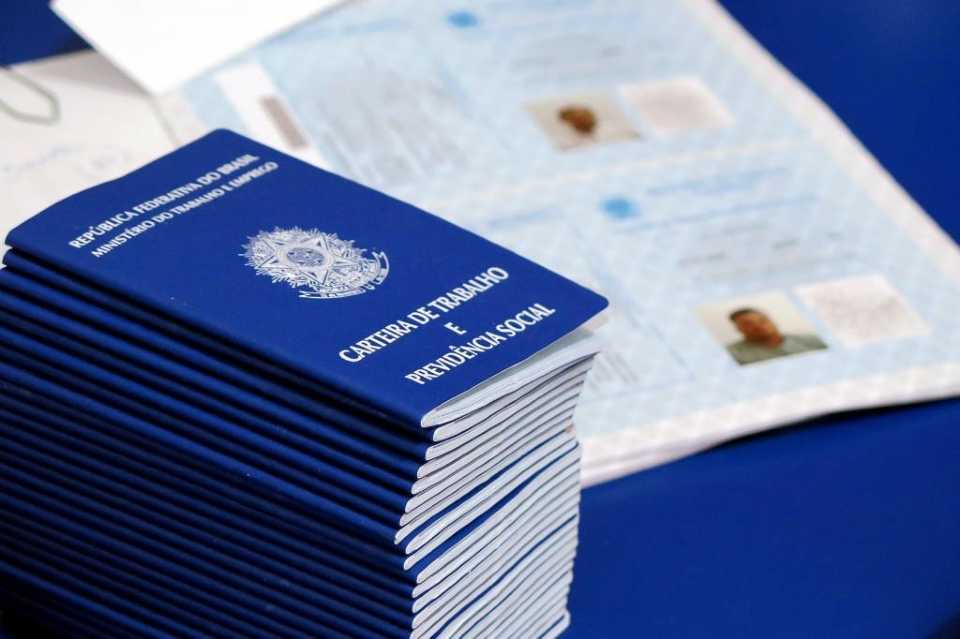 Mato Grosso fecha 2024 com mais de 25,7 mil novas vagas de emprego