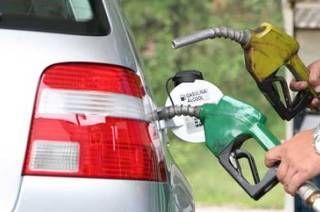 Dilma afirma que não haverá tarifaço no preço da gasolina em 2015