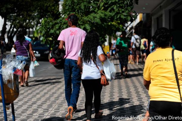 Mato Grosso ter 17 dias entre feriados e pontos facultativos em 2015 que caem durante a semana