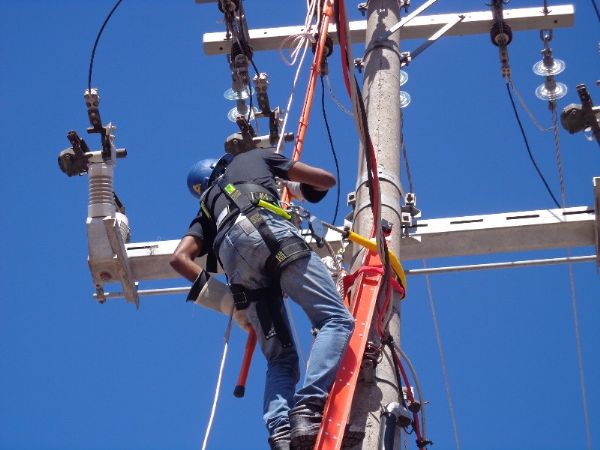 Cemat/Energisa oferta 120 vagas para curso de eletricista em trs cidades de Mato Grosso