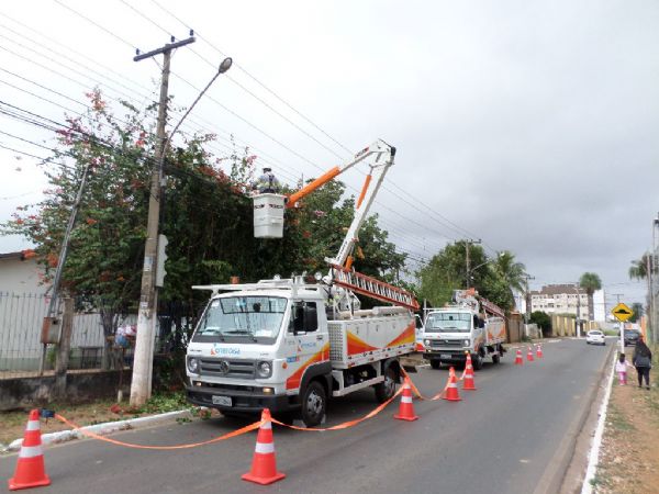 Problema em rede de energia deixa 44 municpios em Mato Grosso sem luz