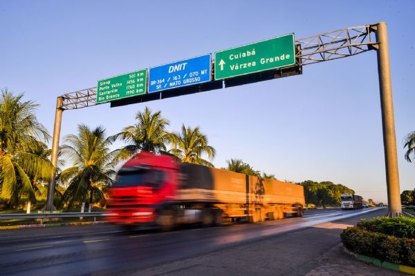 Crise no transporte rodovirio leva mais de 30 empresas pedirem recuperao judicial em Mato Grosso