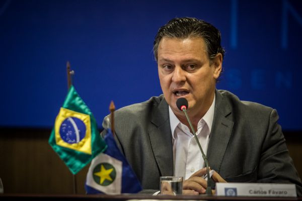 Fvaro garante que Mato Grosso no pretende taxar commodities para exportao
