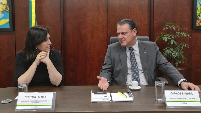 Simone Tebet (ministra do Planejamento) e Carlos Fvaro (Ministro da Agricultura)