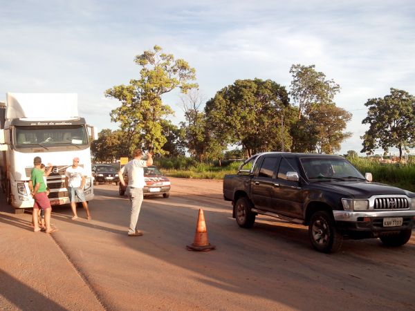 AGU no consegue liberao de rodovias em Mato Grosso; Justia manda 9 Estados desbloquear